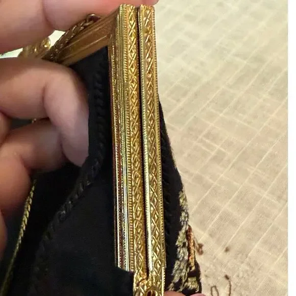 Vintage Petit Point Evening Bag β’ Ornate Clasp β’ Floral Front β’ 8.5β Wide - Picture 6 of 13